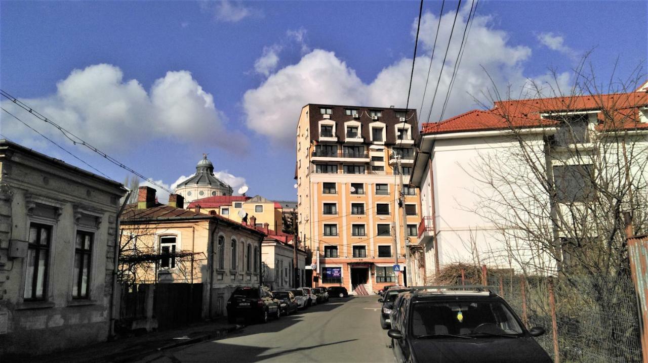 City Center Premium Apartments Bukarest Exteriör bild